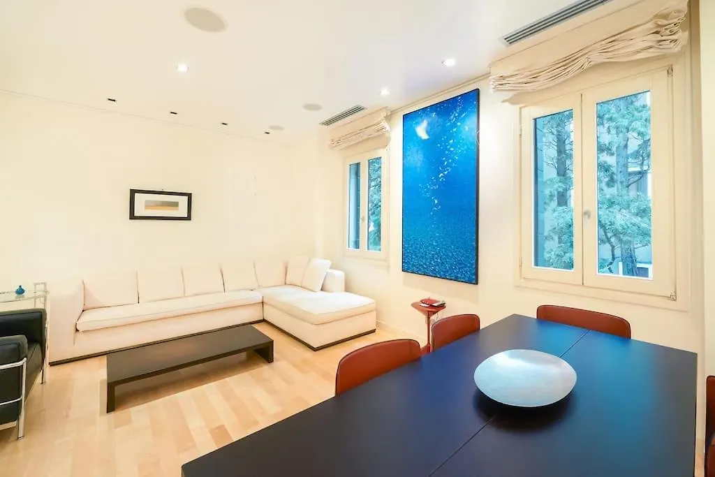 Apartamento Ca' Santa Eufemia, Cozy And Classy, Sleep 4 Veneza